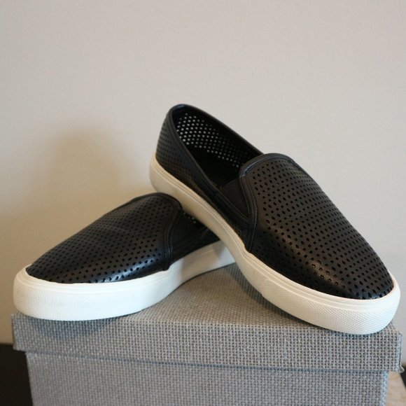 Denver Hayes Shoes - NWOT! 🛍 Black Laser Cut Slip-On Sneakers